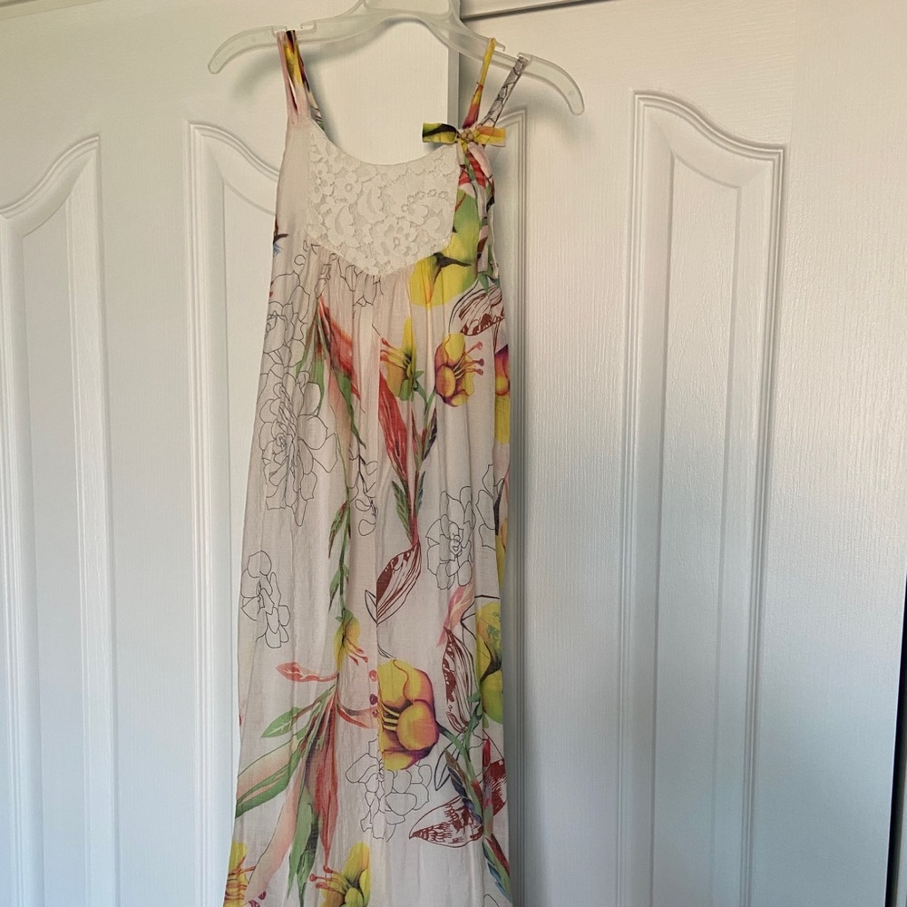 Summer dress. Giles size 7